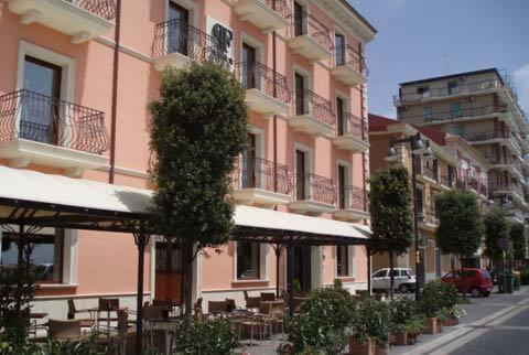 Palazzo Foti Hotel Crotone Eksteriør bilde